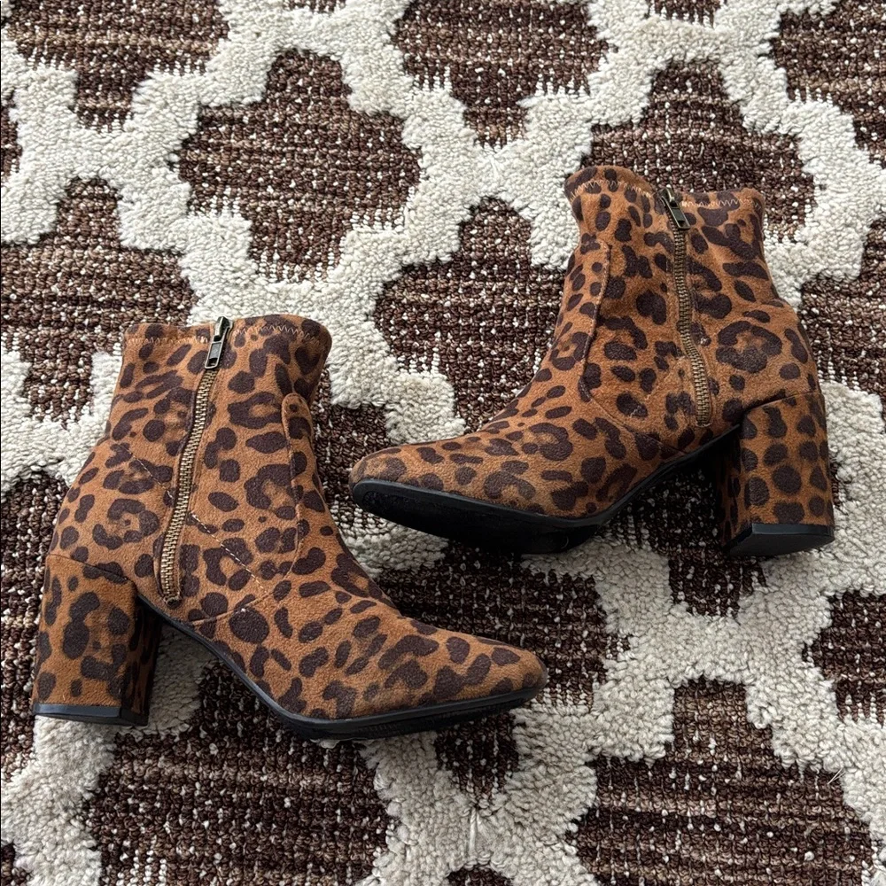 Leopard Brown Fleece Lined  Ankle Booties Size 8.5